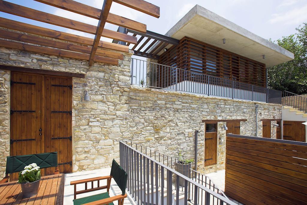 Redblue Door Two Traditional Listed Houses Pano Lefkara Exterior foto